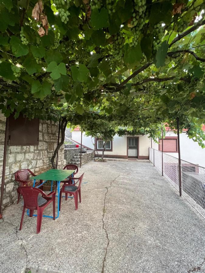 Vila Kuca Za Odmor Nikšić Exteriér fotografie